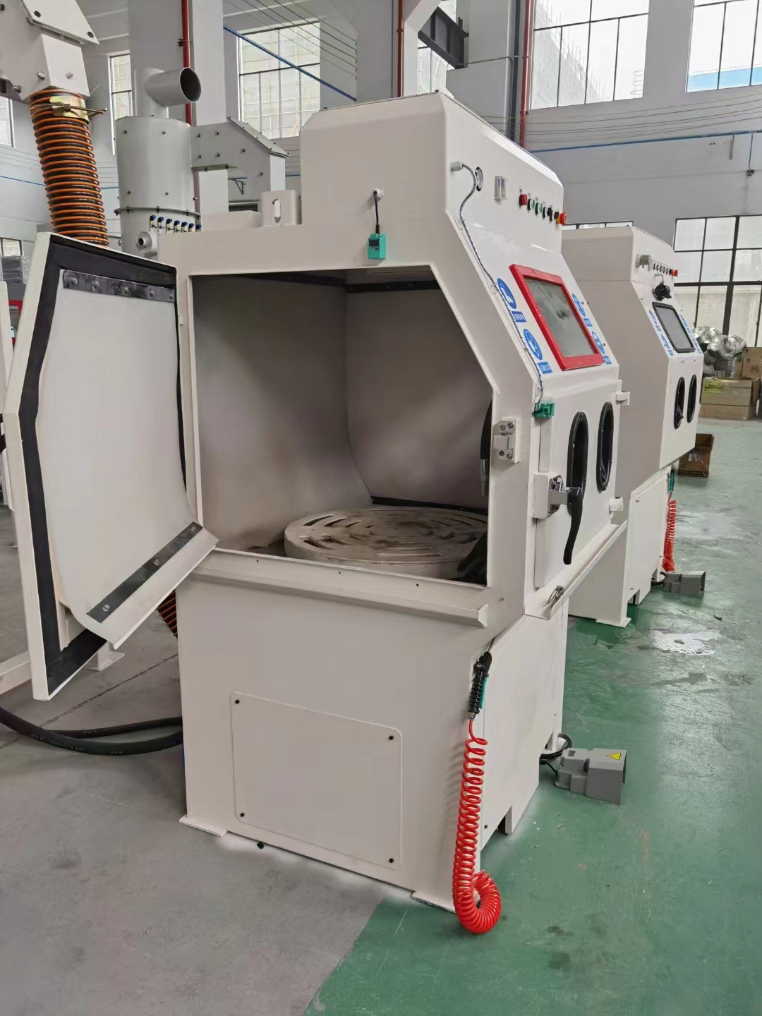 宁德移动式抛丸机的工作原理?