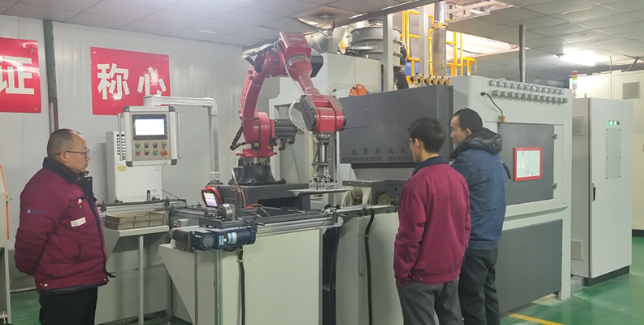 宁德自动喷砂机选型要点，看完少走弯路。